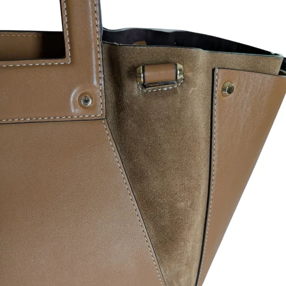 Michael Kors Clara Large Tote with Pouch - Picture 4 of 12